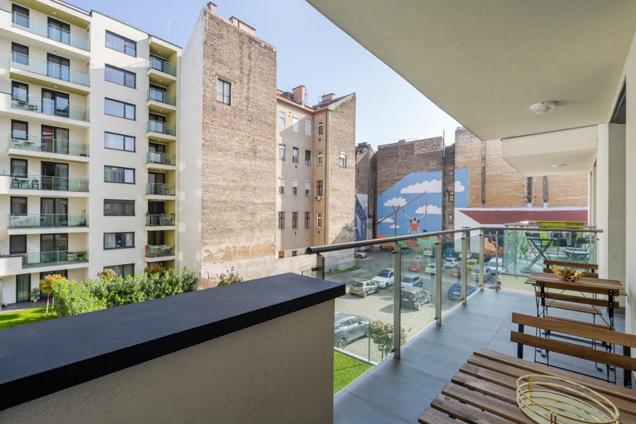Navy Angel Apartment With Balcony — Fotók 2
